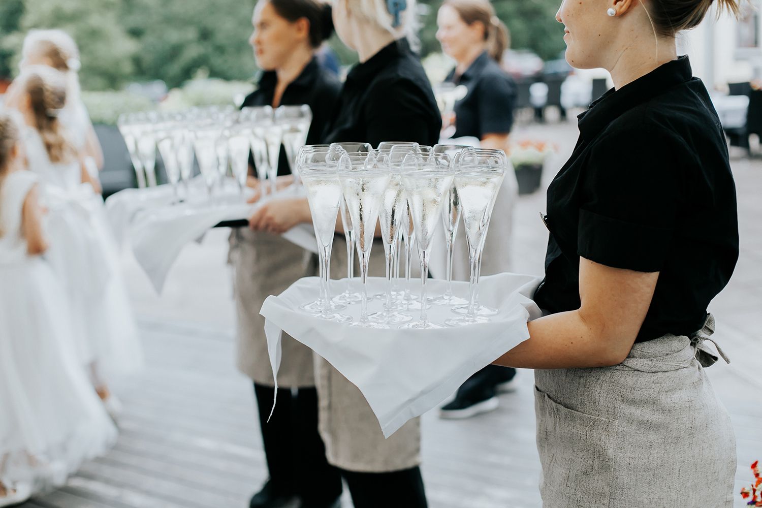 Linn och Christians bröllop på Hennickehammar herrgård utanför Filipstad. Bröllopsfotograf Rebecca Nordin. Karlstad.