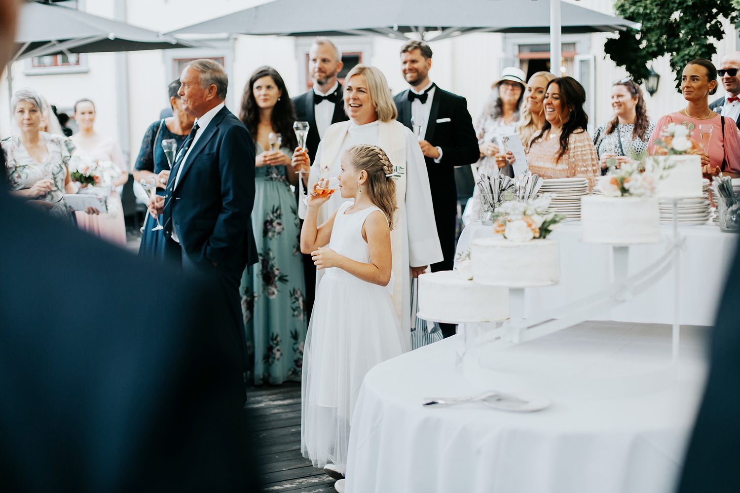 Linn och Christians bröllop på Hennickehammar herrgård utanför Filipstad. Bröllopsfotograf Rebecca Nordin. Karlstad.