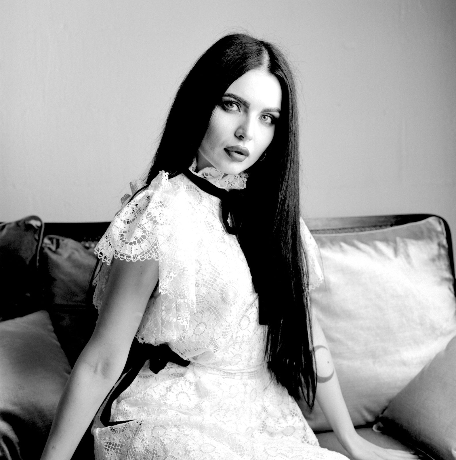 Model Volodina during Photoshoot 1 of the vampire inspired photography project by Ted Smith called Project Vampirique #projectVampirique