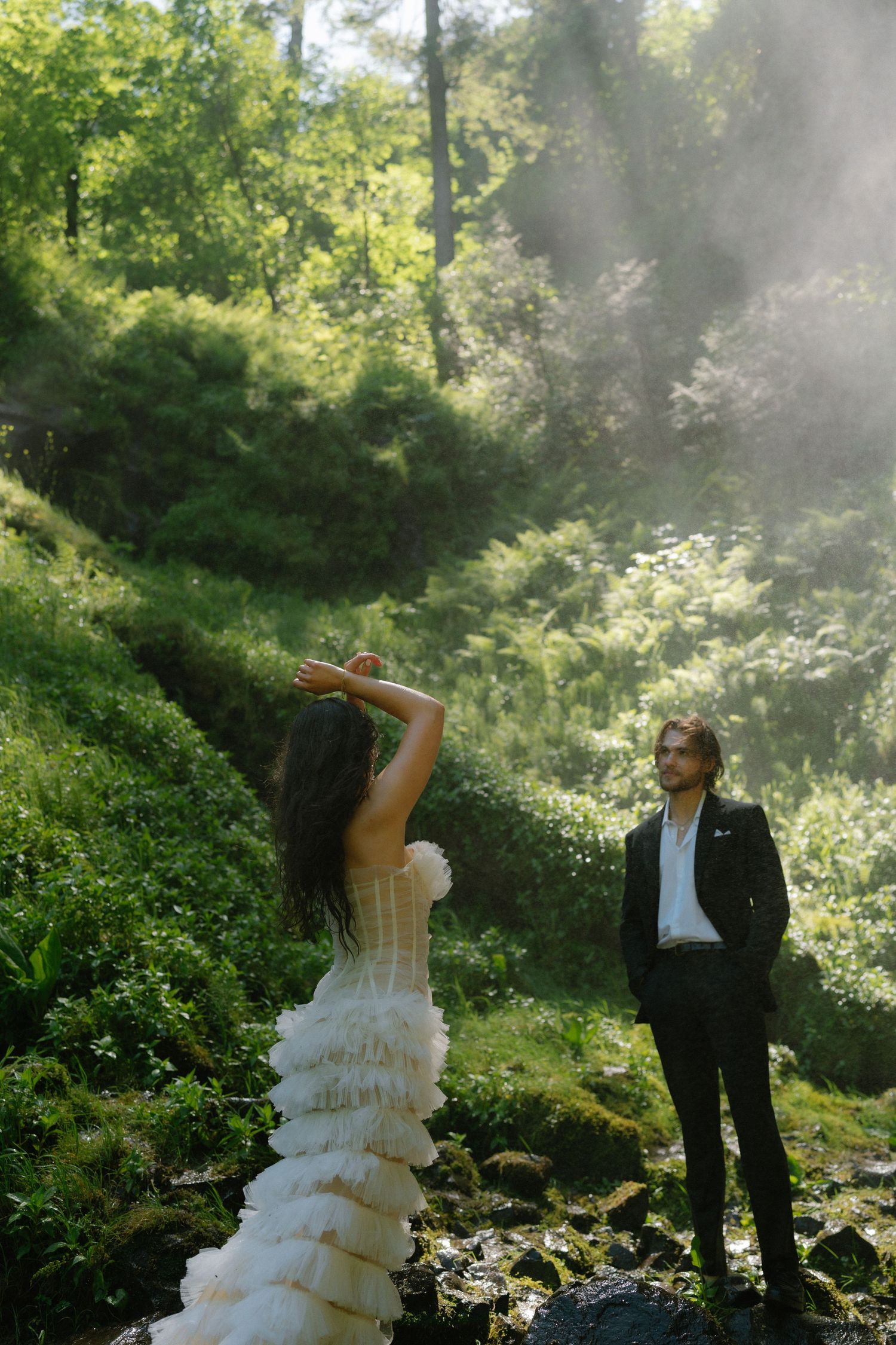 Eloping in Oregon's Coast, dancing in waterfalls, saying I love you. A story everyone wants read.
