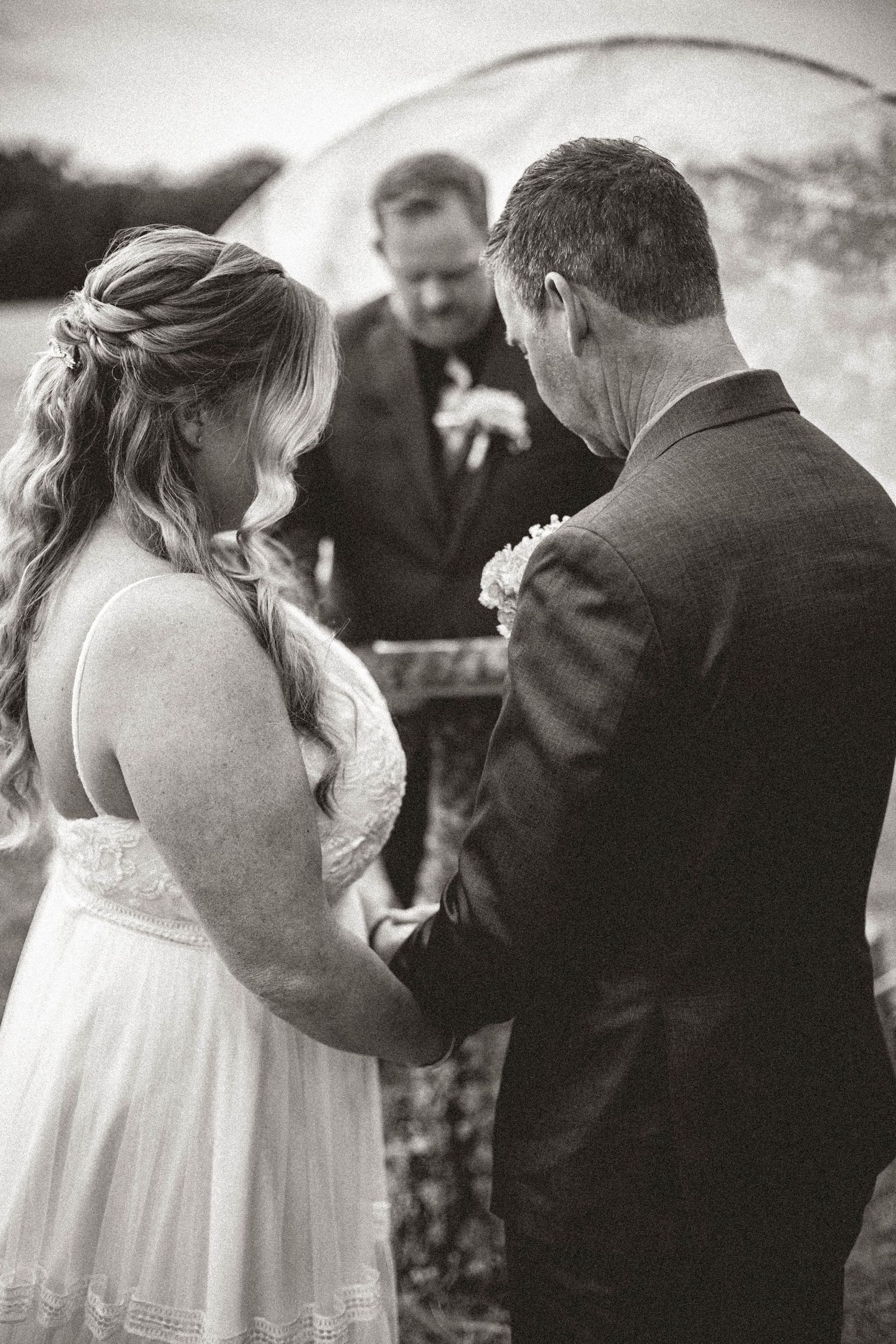 North Florida photographer photographed an intimate backyard wedding surrounded by family and close friends in Live Oak, FL