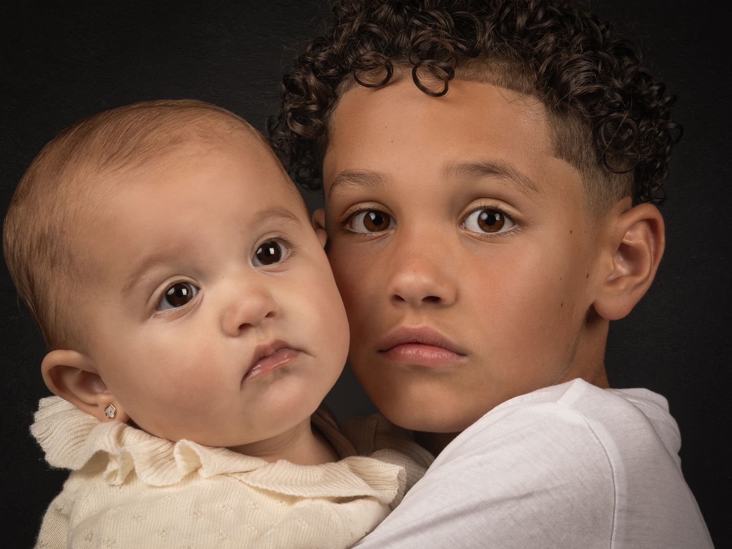 Tijdloos en emotioneel studioportret, Memories Last Forever Fotografie