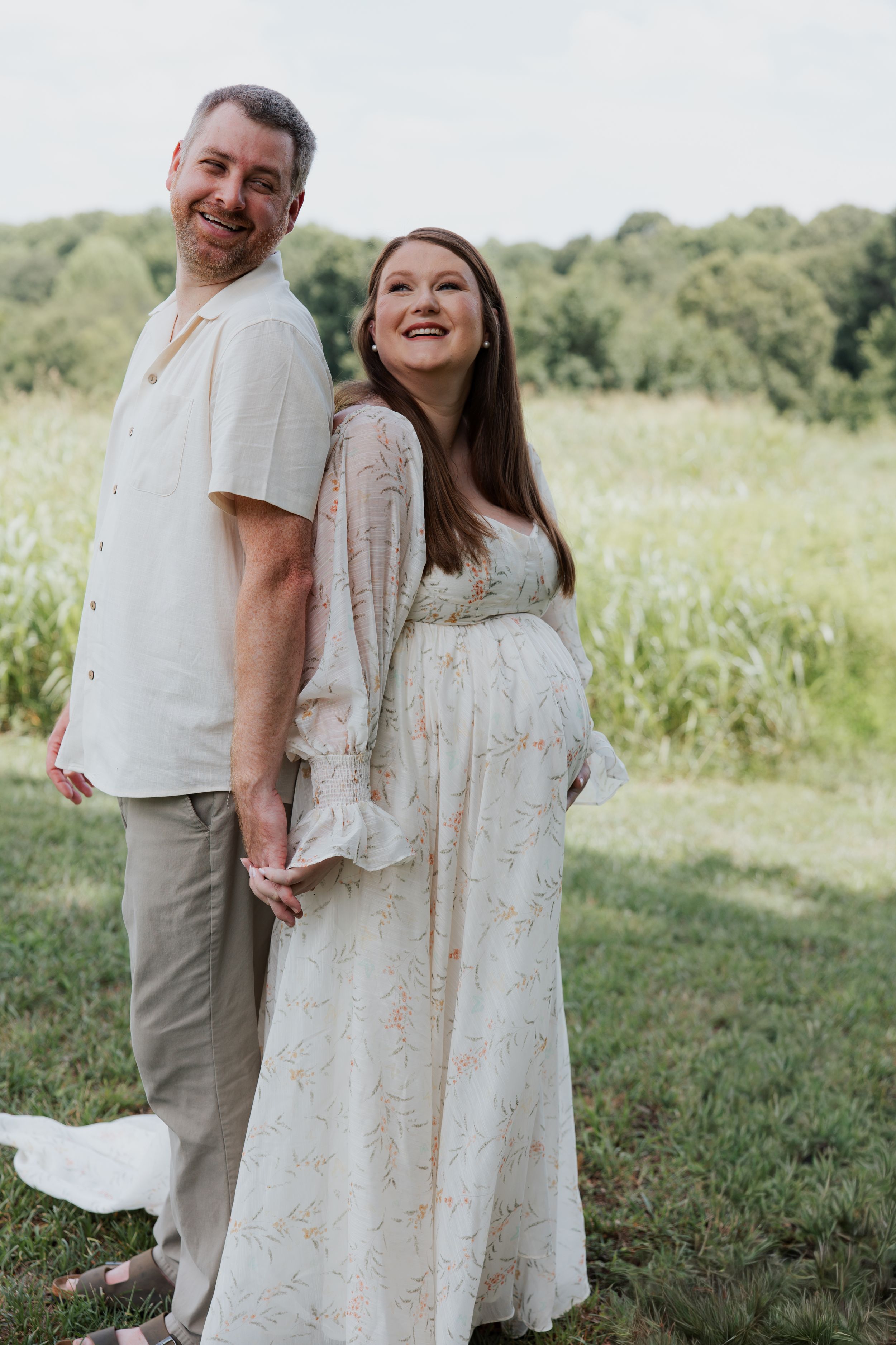 outdoor maternity session