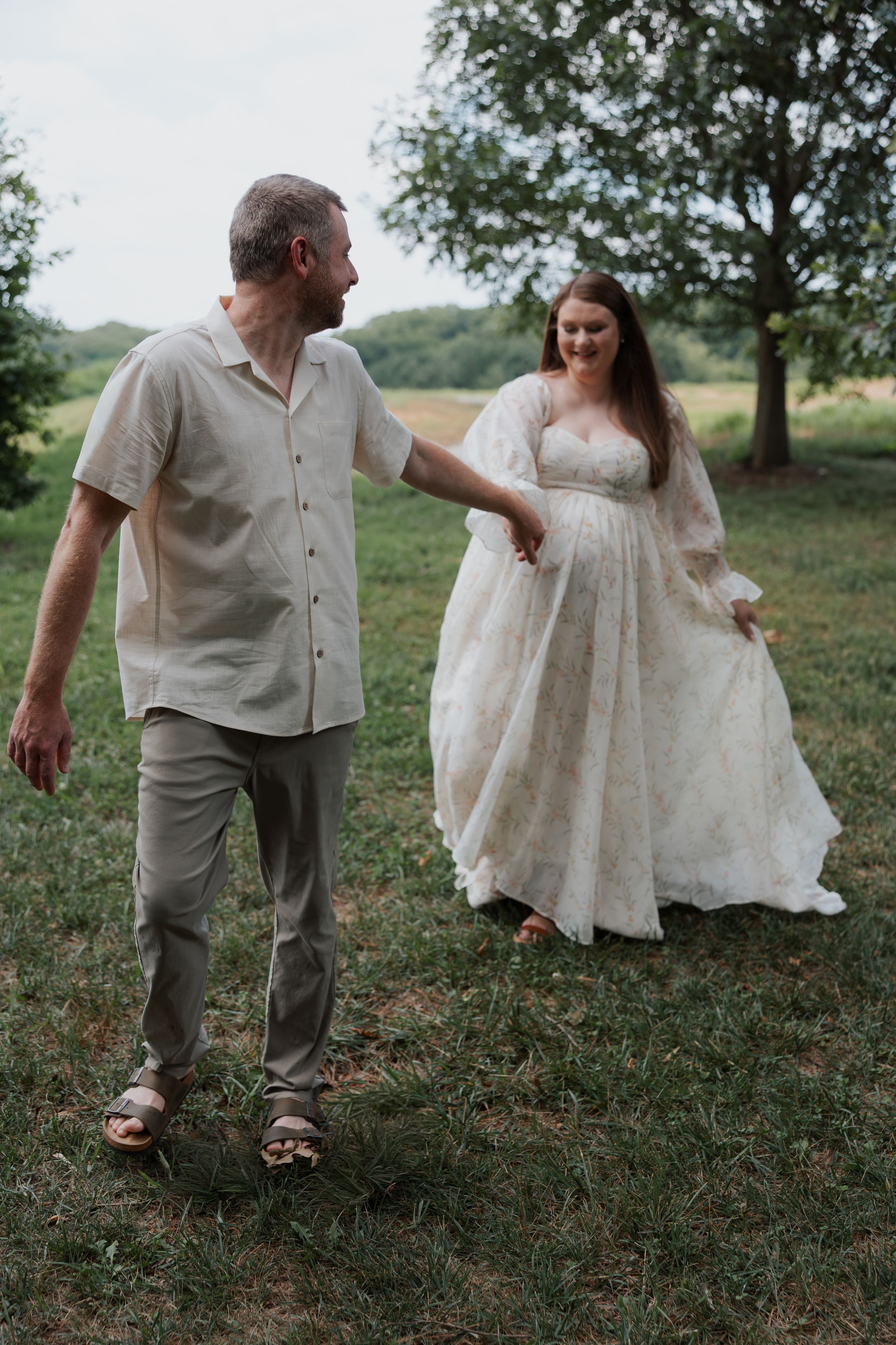 outdoor maternity session