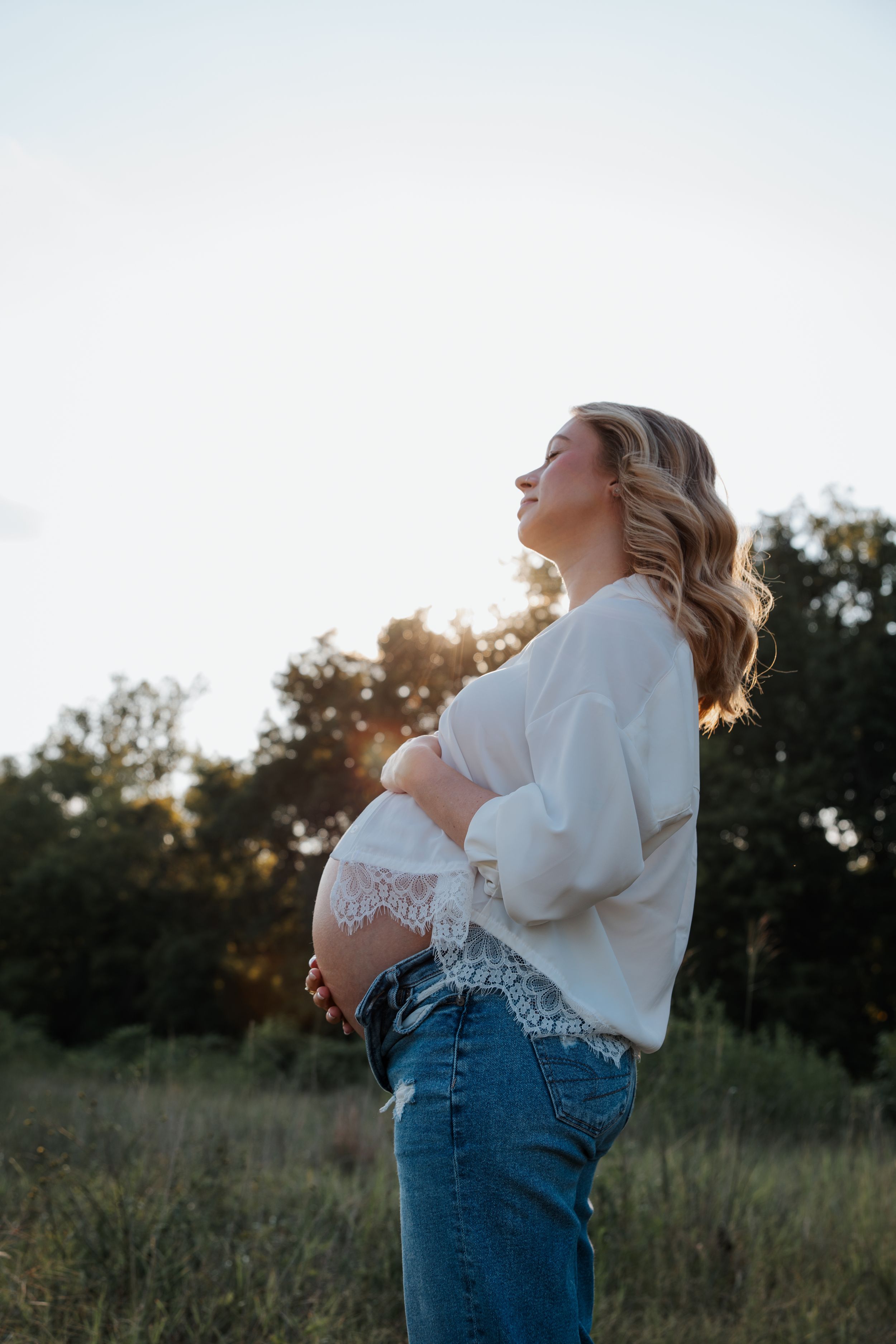 outdoor maternity session