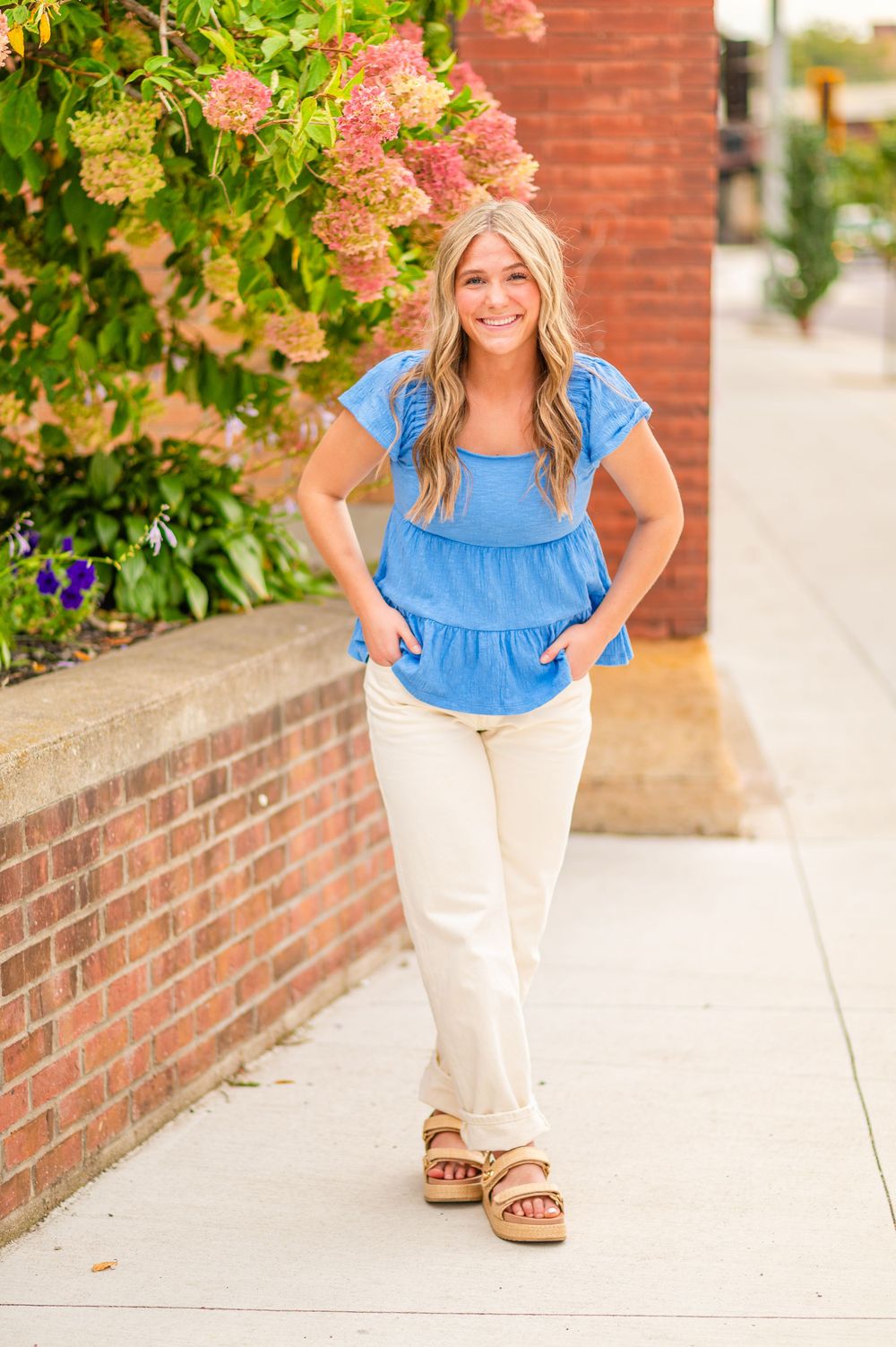 Photographer for senior pictures near Mankato, Minnesota