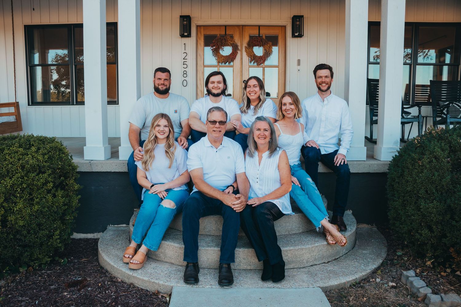 Paducah KY family photographer capturing candid family moments outdoors