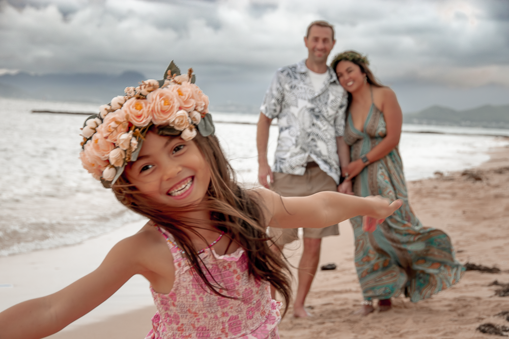 family portrait session, fun golden hour on the beach