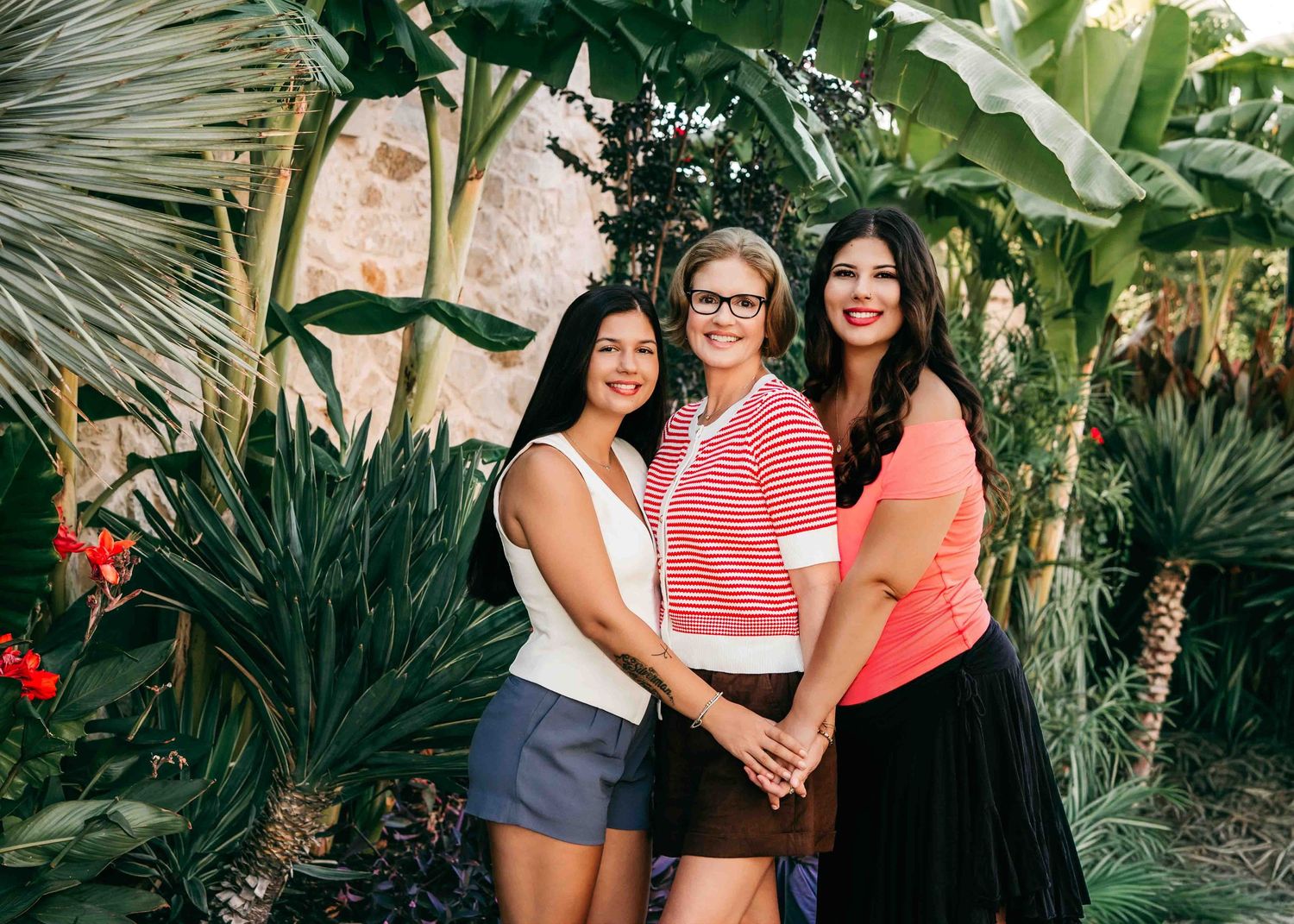 Mother and daughters family photos in Plano, Tx. Photos with Moms and their daughters at sunset are so very special and beautiful.