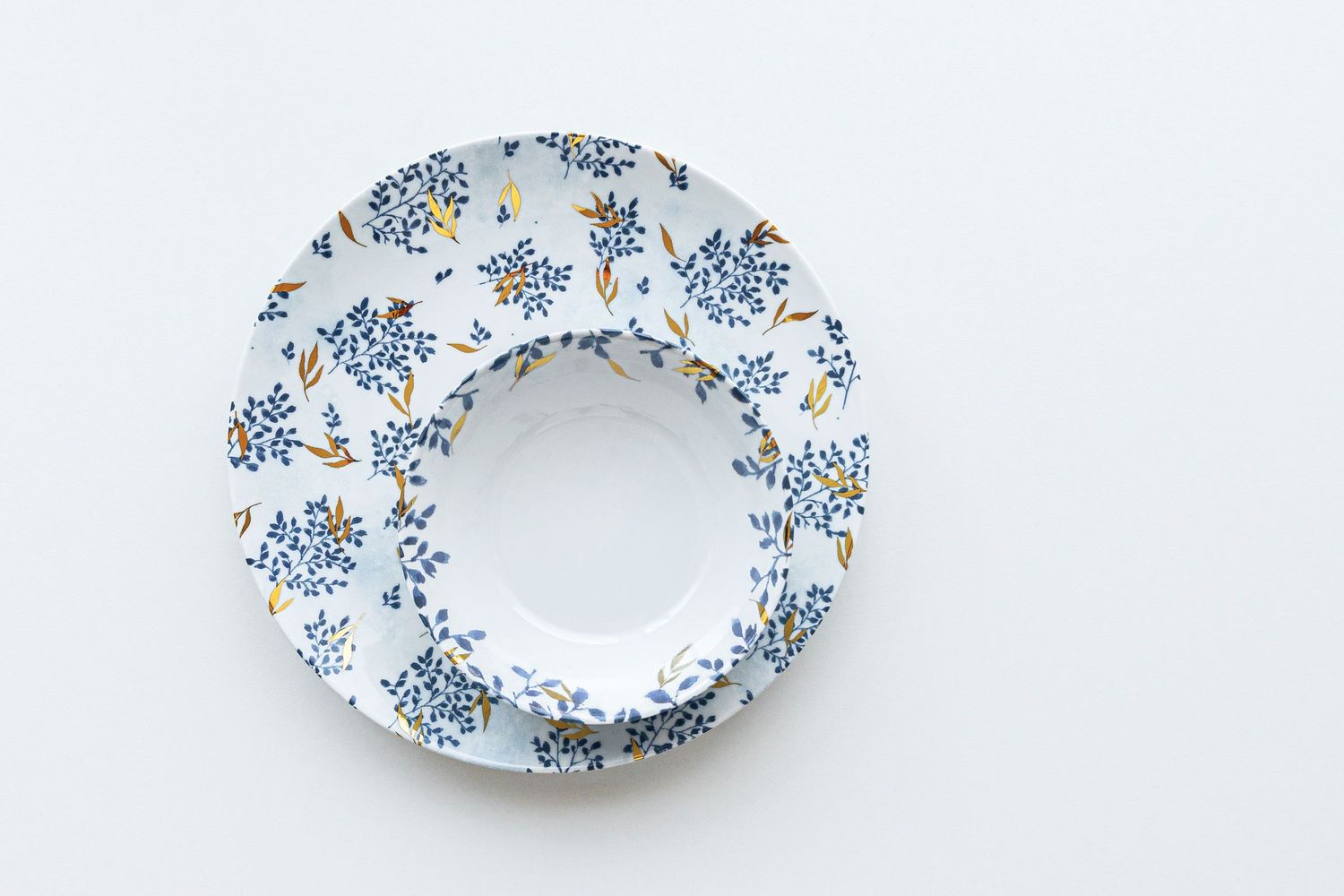 DigDital printing on hard porcelain by G. Benedikt - gold