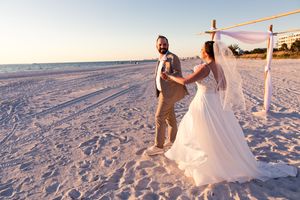 Micro wedding destination beach venue in Tampa, Dunedin, Clearwater, St Pete, Naples, Bradenton, Miami, West Palm, Amelia Island, Florida
