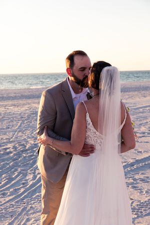 Micro wedding destination beach venue in Tampa, Dunedin, Clearwater, St Pete, Naples, Bradenton, Miami, West Palm, Amelia Island, Florida