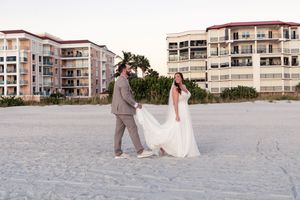 Micro wedding destination beach venue in Tampa, Dunedin, Clearwater, St Pete, Naples, Bradenton, Miami, West Palm, Amelia Island, Florida