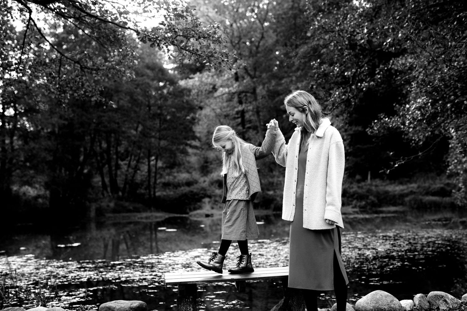 Fantasisk familiefotografering i Botanisk Have med Fotograf Jane Søndberg. Fotograferer i Århus hele året rundt. Børnefotograf.