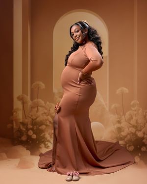 Pregnant lady in a brown dress