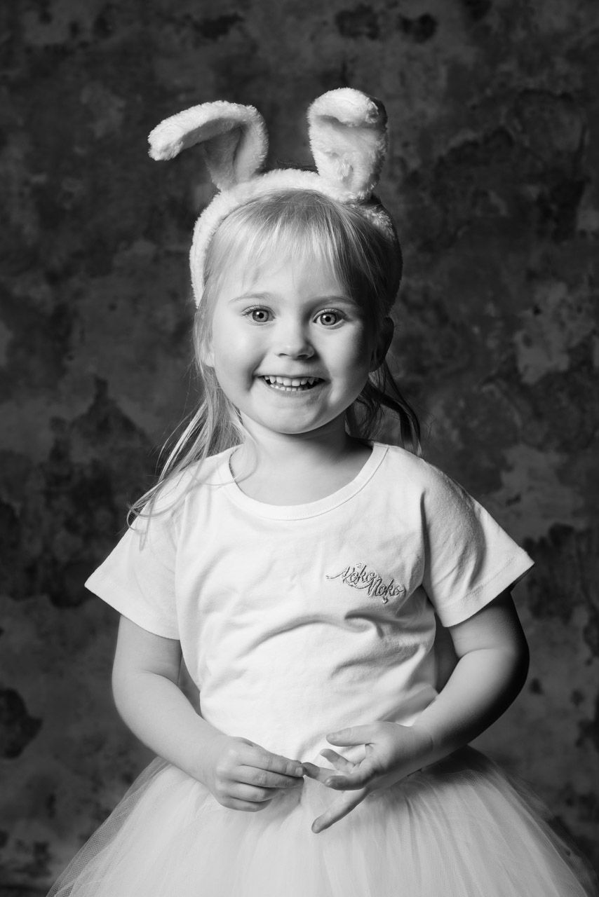 Schattig meisje met bunny oren