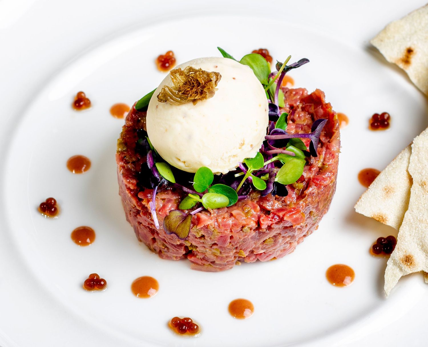 Fotografía gastronómica de platos vibrantes con ingredientes frescos en Costa del Sol, Nerja, Málaga y Marbella, por Robert Centurion.