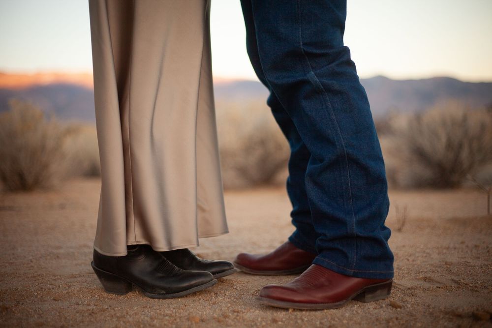 Engagement photos, bishop, CA. Jasmine Beaghler wedding photography. High desert wedding photography. California wedding photography.