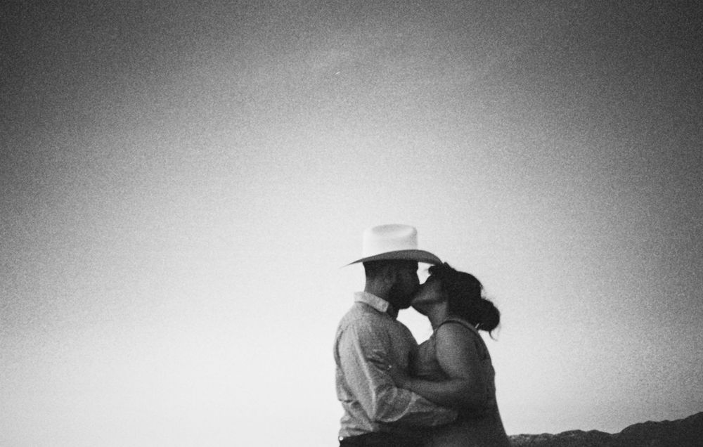 Engagement photos, bishop, CA. Jasmine Beaghler wedding photography. High desert wedding photography. California wedding photography.