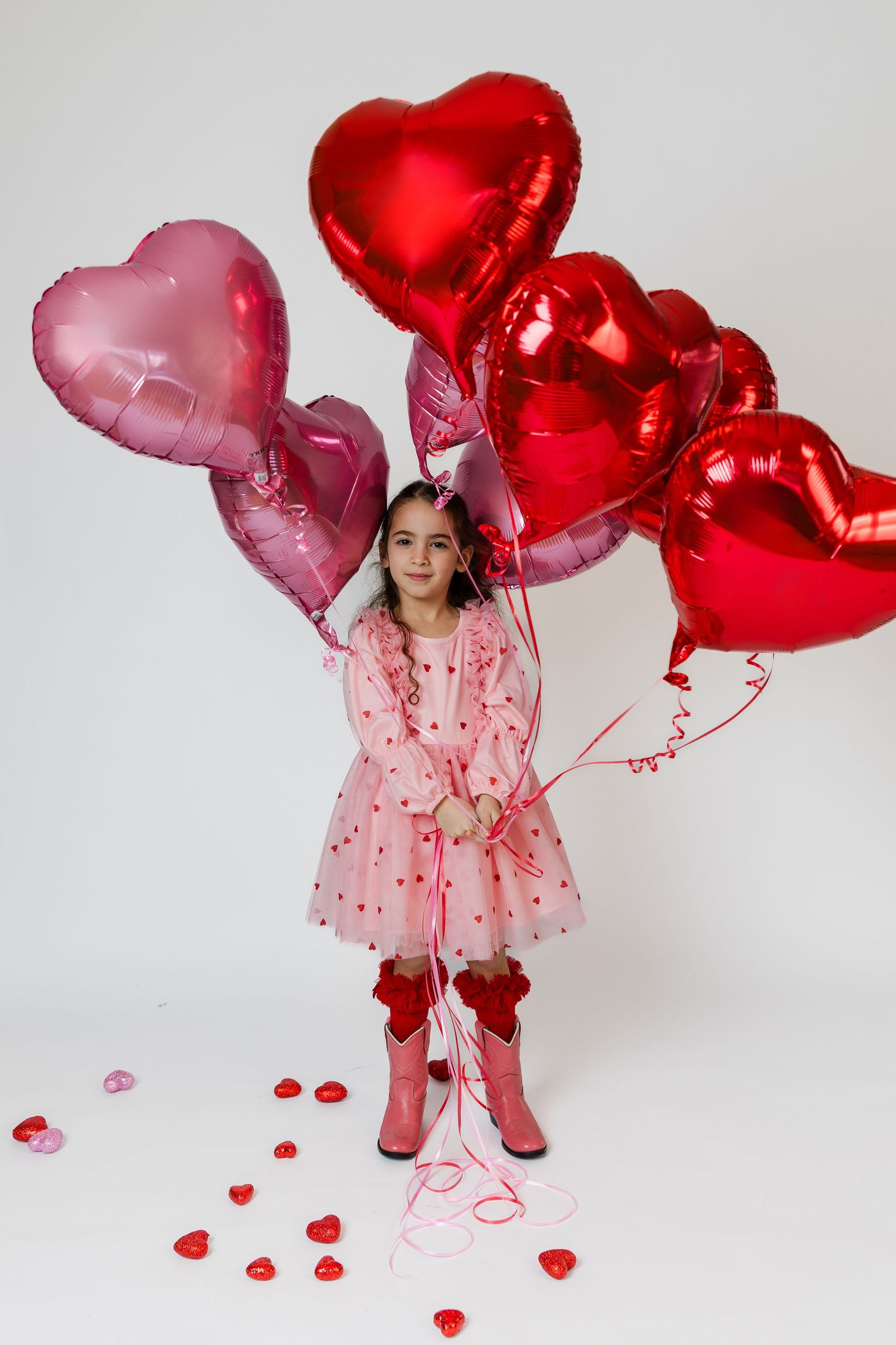 Festive Christmas and holiday mini sessions in Ridgefield, Fairfield, Danbury, Wilton, Westport & New Canaan, CT. Perfect for family, childr