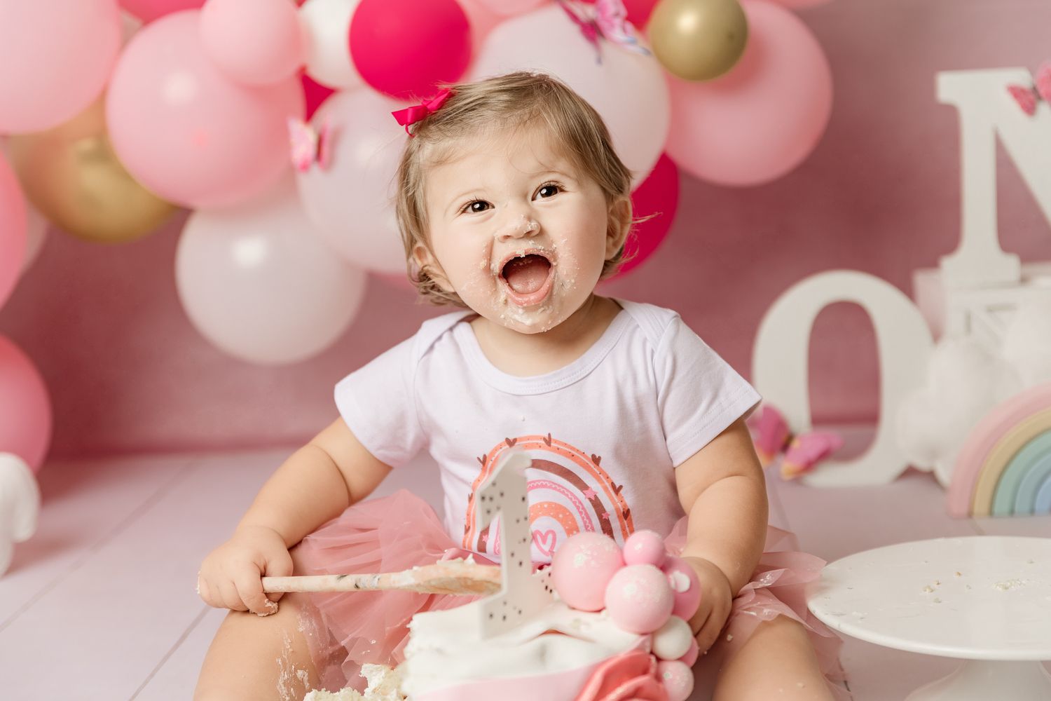 Bal Harbour cake smash photographer, baby milestone photography Bal Harbour, maternity photos Bal Harbour