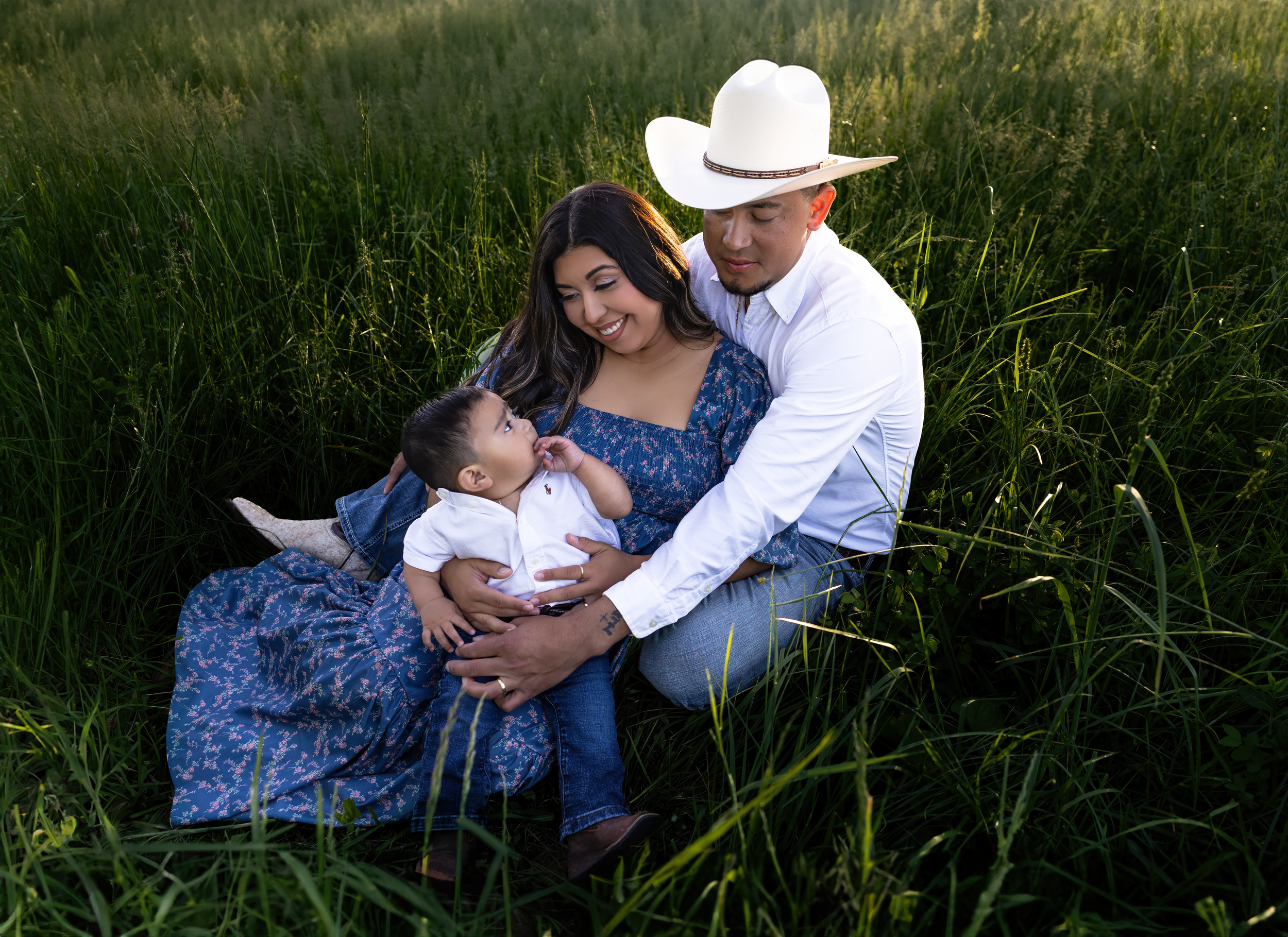 Family Photographer
Family Photos
Maternity Photographer
Kentucky Photographer
Richmond Kentucky 
Berea kentucky
Lexington KY
