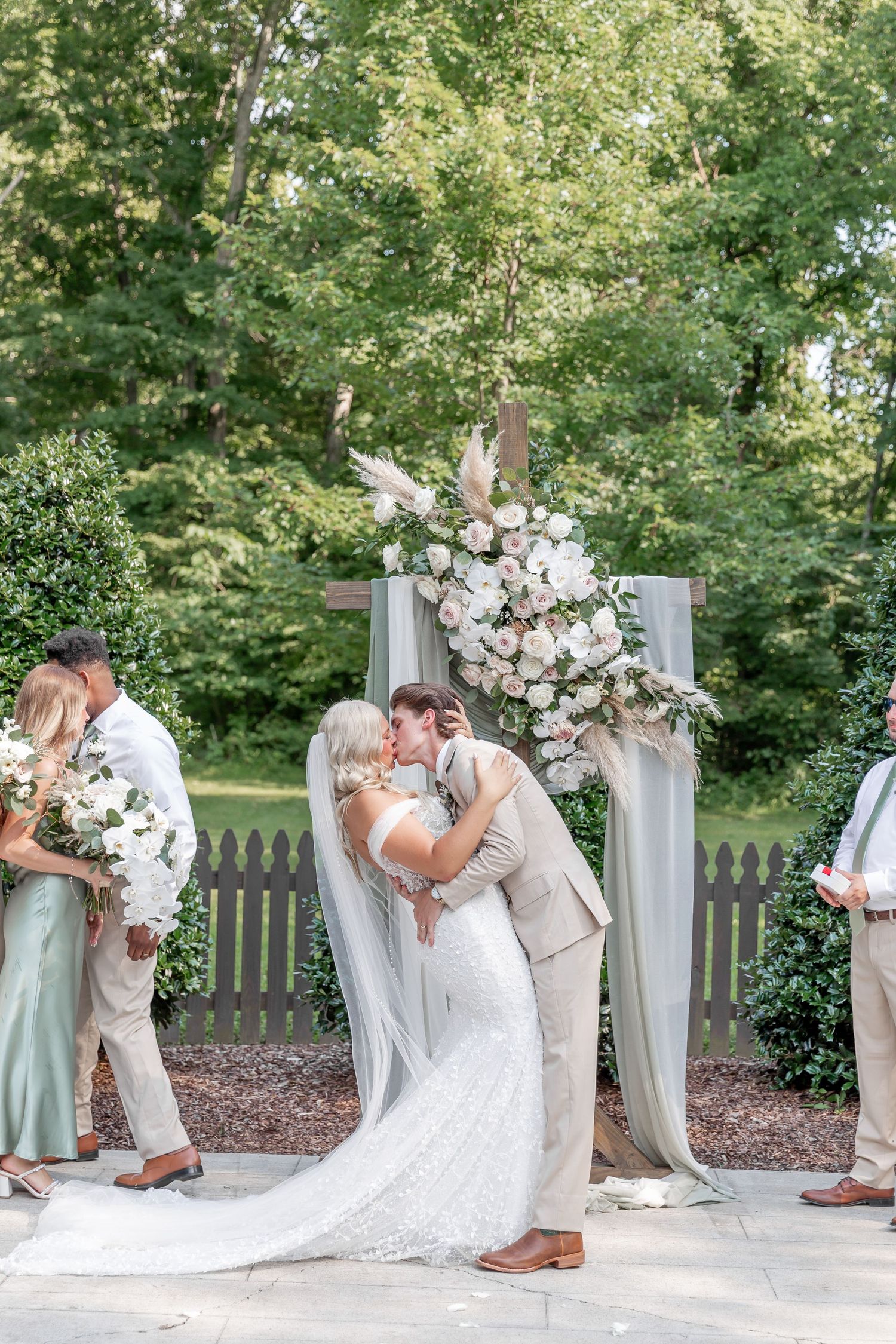 FIREFLY LANE WEDDING VENUE, NASHVILLE WEDDING VENUE, FIREFLY LANE REAL WEDDING, NASHVILLE PHOTOGRAPHER NASHVILLE WEDDING PHOTOGRAPHER
