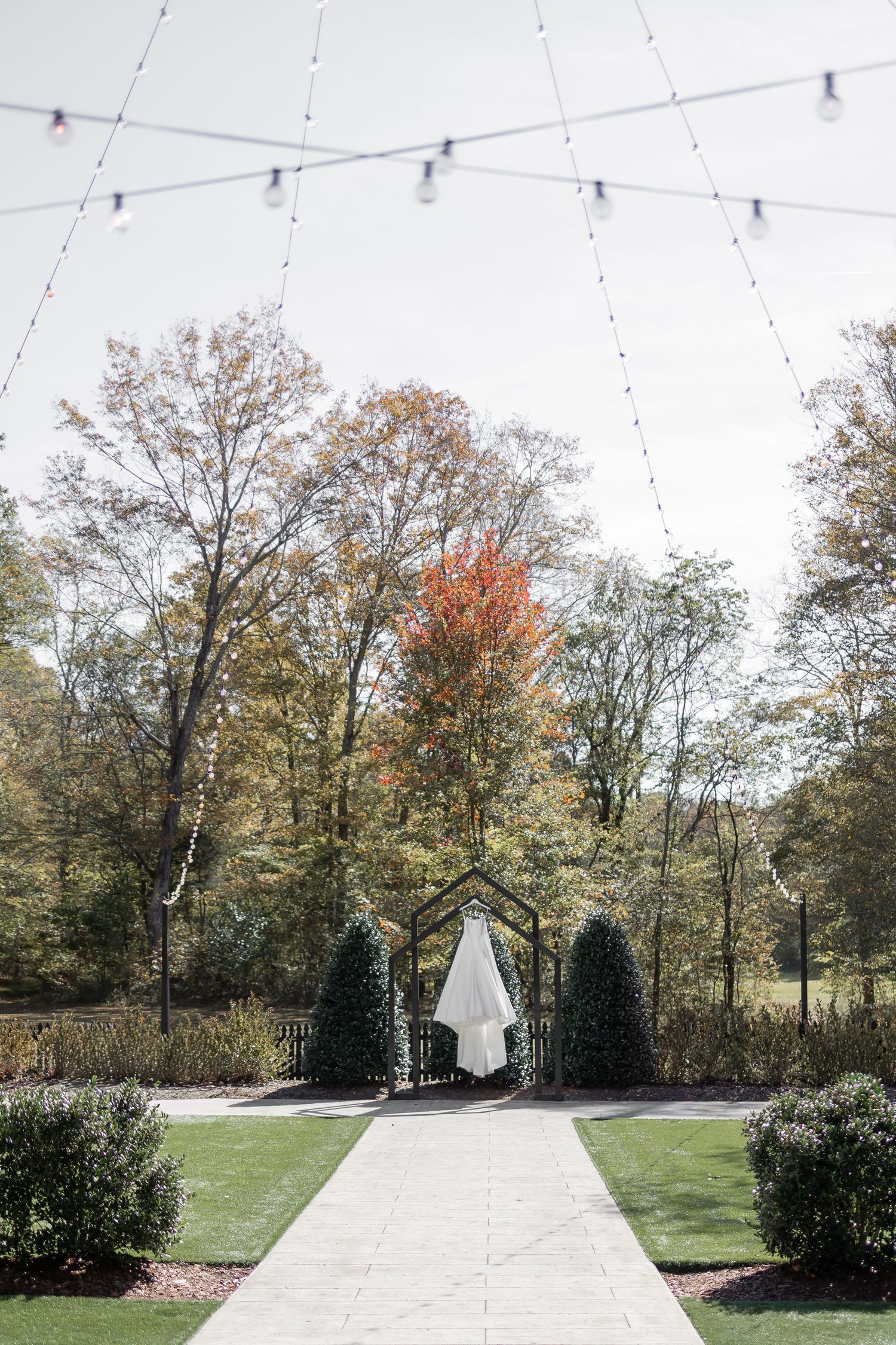 FIREFLY LANE WEDDING NASHVILLE PHOTOGRAPHER INSPO WEDDING DRESS