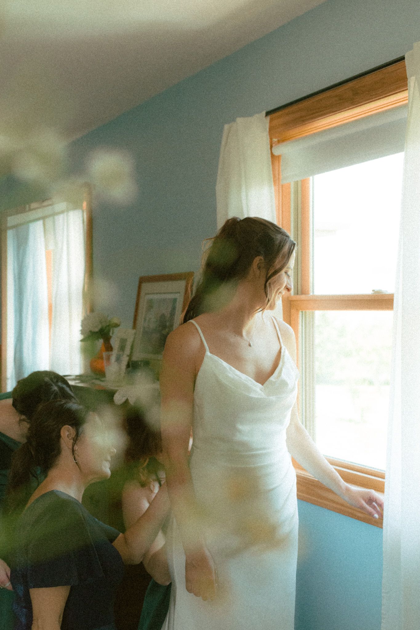 Documentary style wedding photographer, Omaha