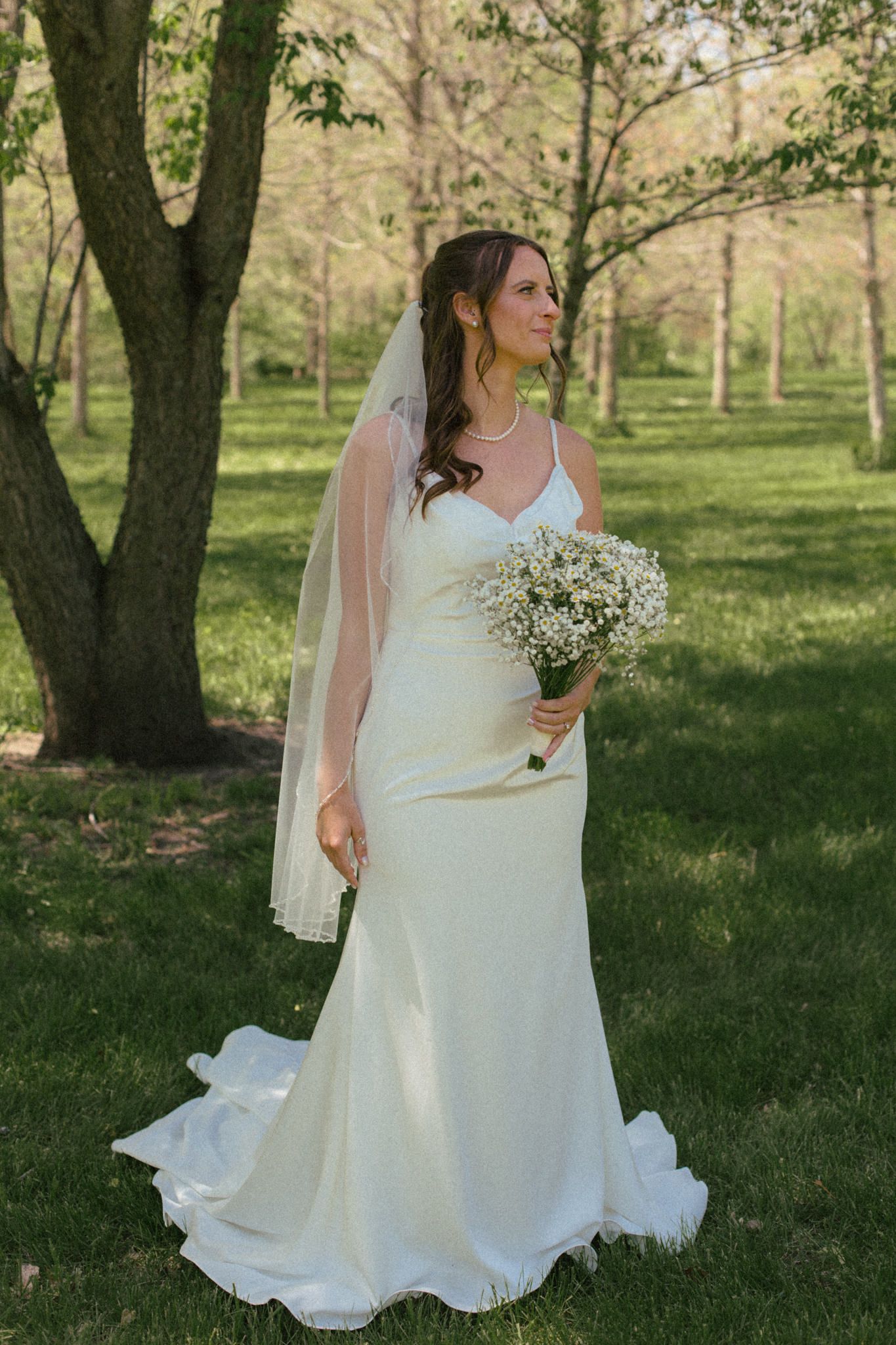 Documentary style wedding photographer, Omaha