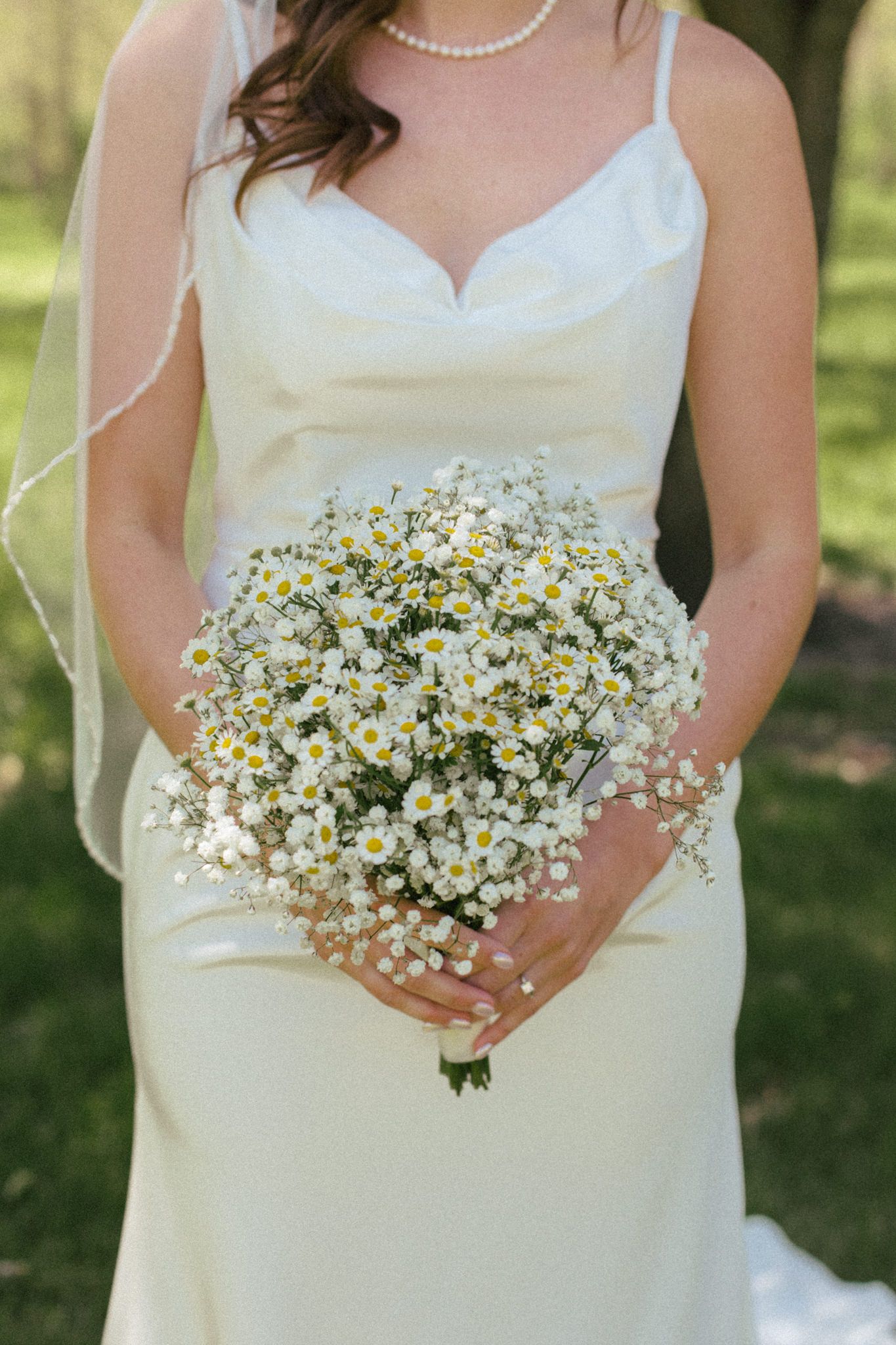 Documentary style wedding photographer, Omaha