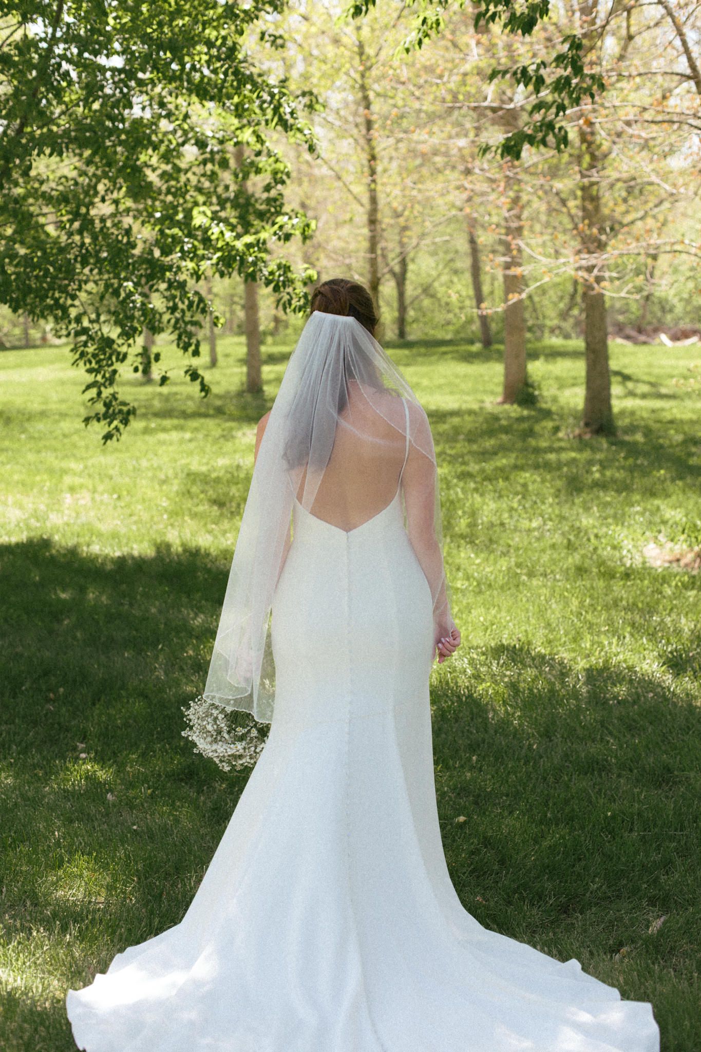 Documentary style wedding photographer, Omaha