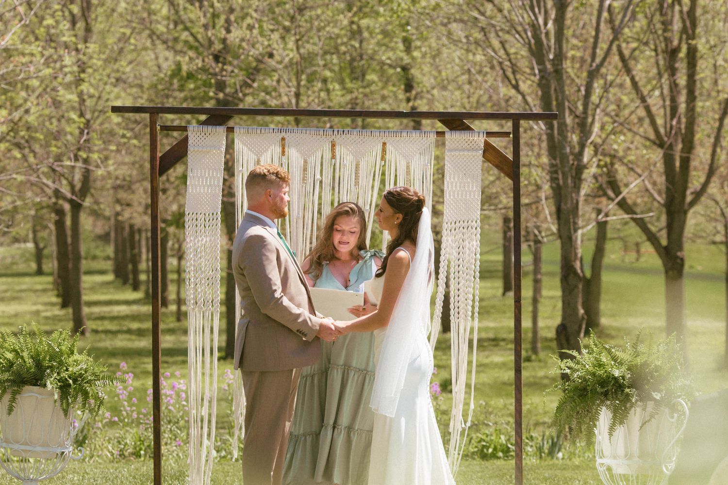 Wedding photographers in Omaha