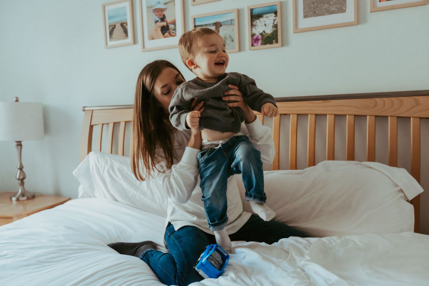 In home lifestyle newborn session in Marlton New Jersey and Medford New Jersey, South Jersey  baby newborn photography sessions.