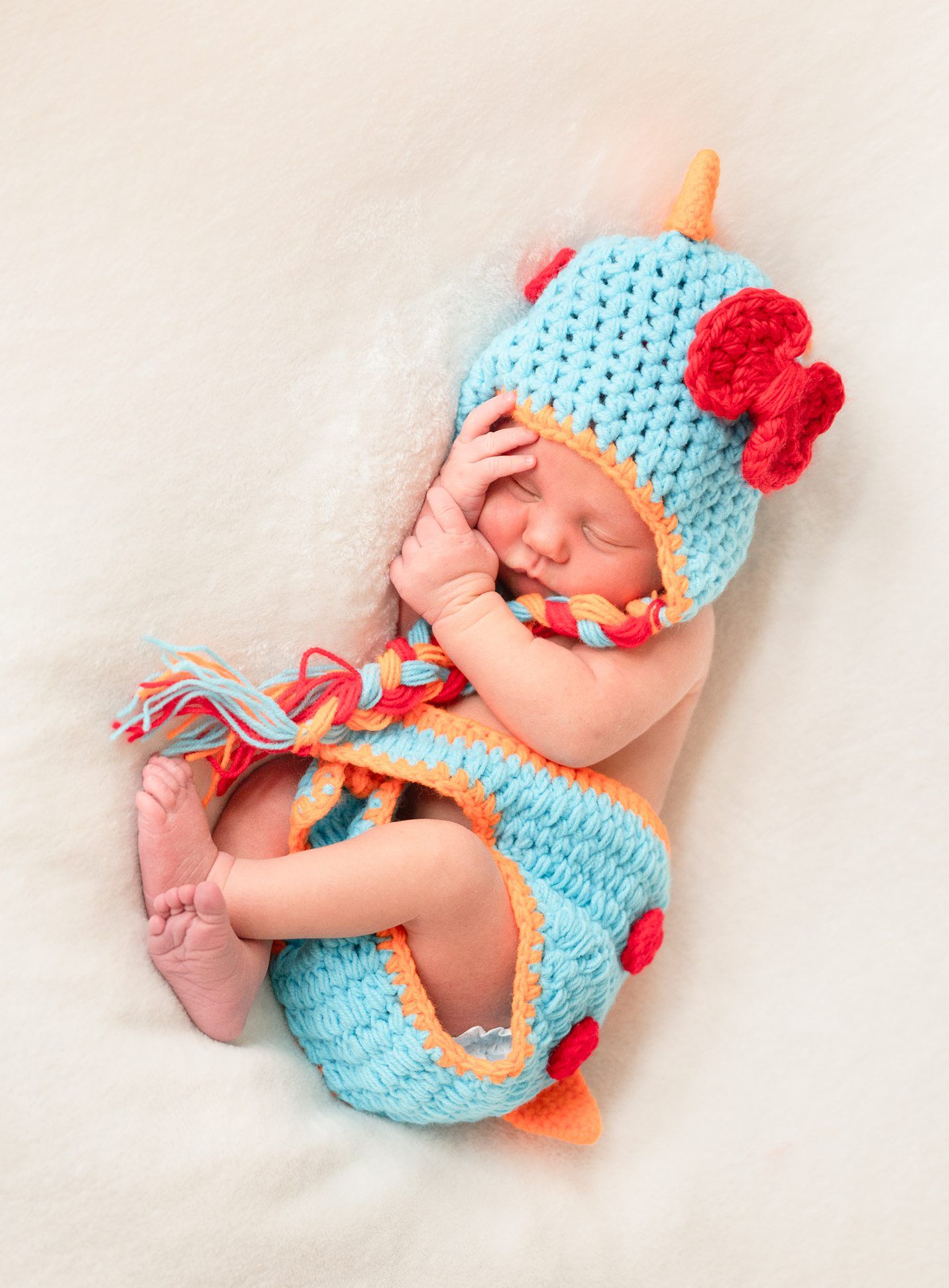 Newborn baby girl in Natural Light Studio by Bartlesville newborn and family photographer Kristi Bray Photography