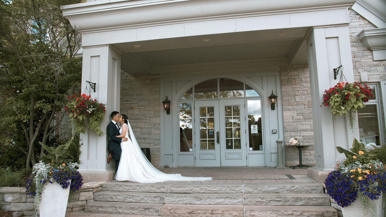 Richmond Hill Wedding Photographer at King's Riding Golf Club