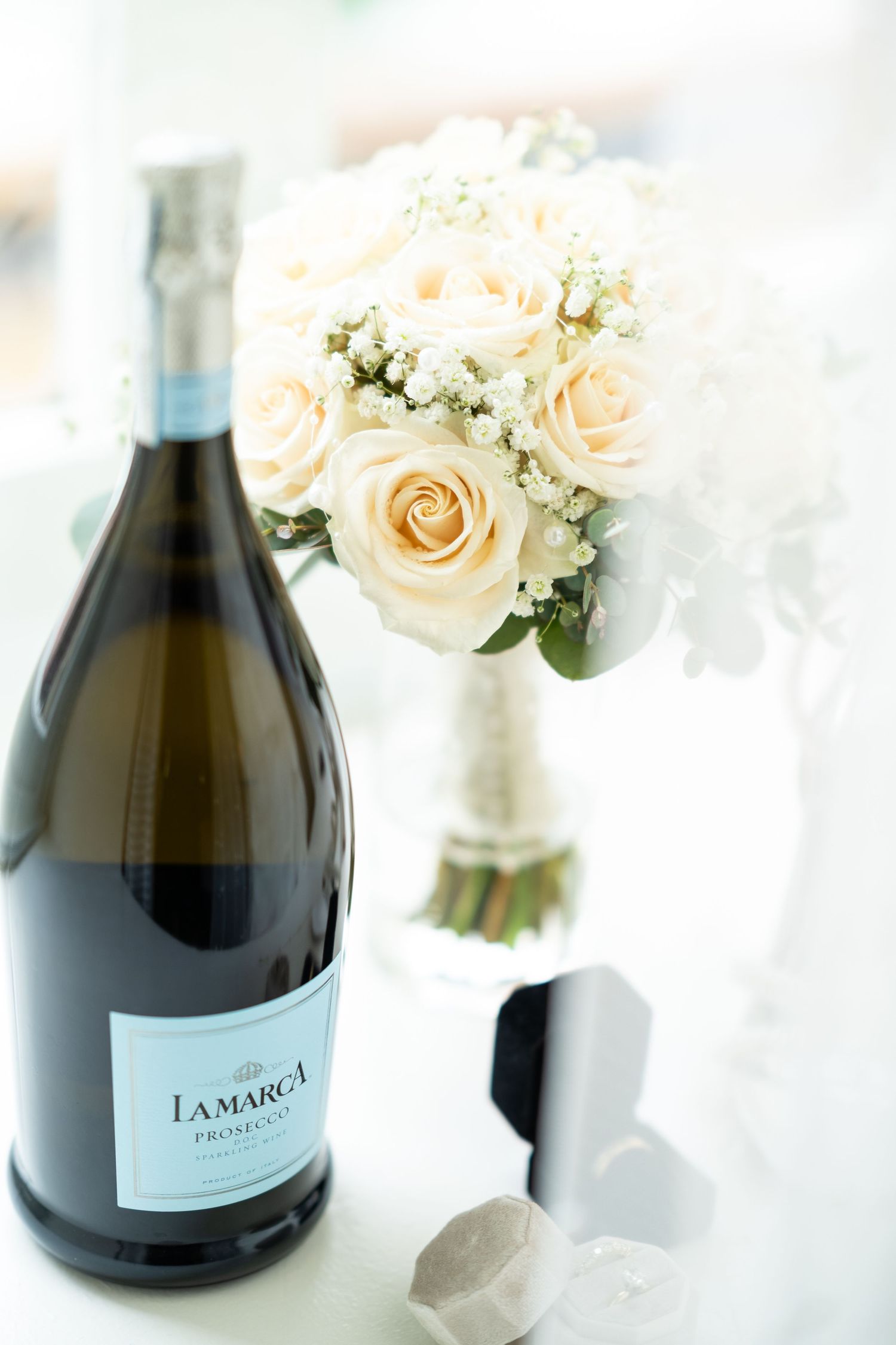 Kristi + EJ | Kimpton Hotel Monaco DC | © Carly Arnwine Photography