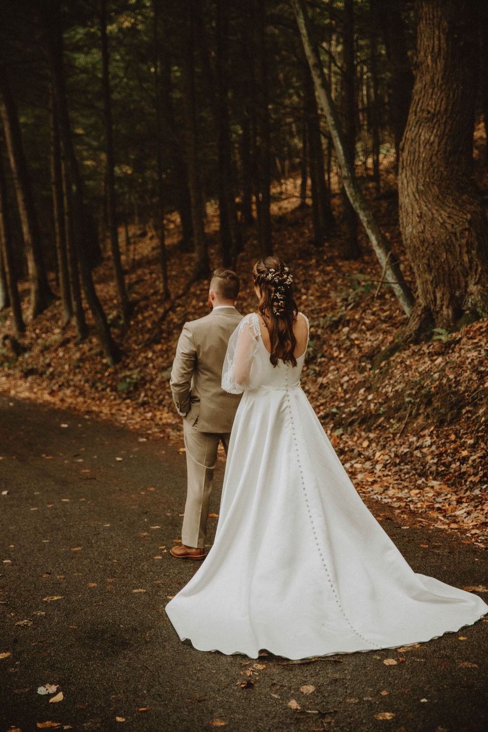 Anchor Village Wedding Shippenville, PA, Pittsburgh Wedding Photographer, Moody Fall Modern Industrial Boho, Indiana PA