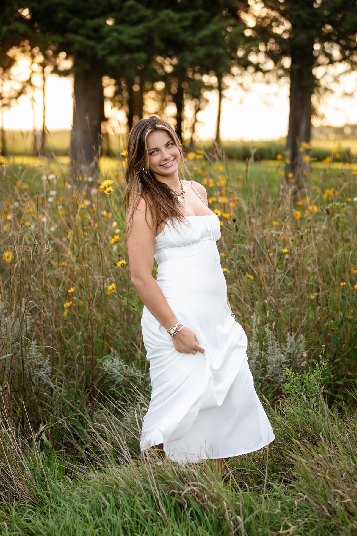 Sioux Falls flower fields for senior portraits, South Dakota flower fields, flowers for senior girl's photo shoot, Sioux Falls Senior Photos