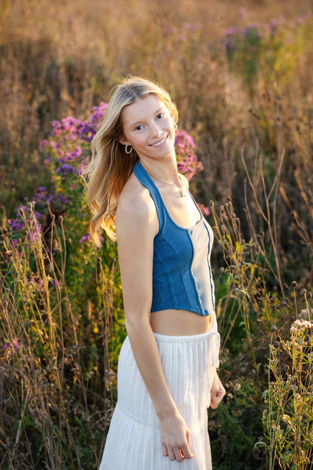 Sioux Falls flower fields for senior portraits, South Dakota flower fields, flowers for senior girl's photo shoot, Sioux Falls Senior Photos