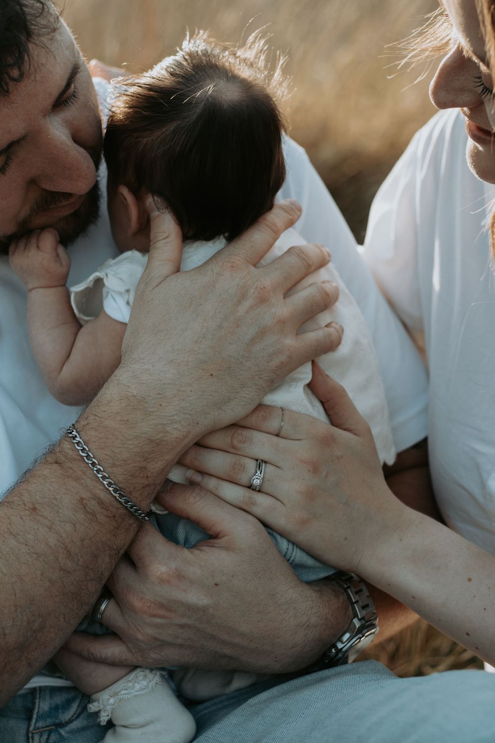 Outdoor Newborn photography session in Surrey, UK