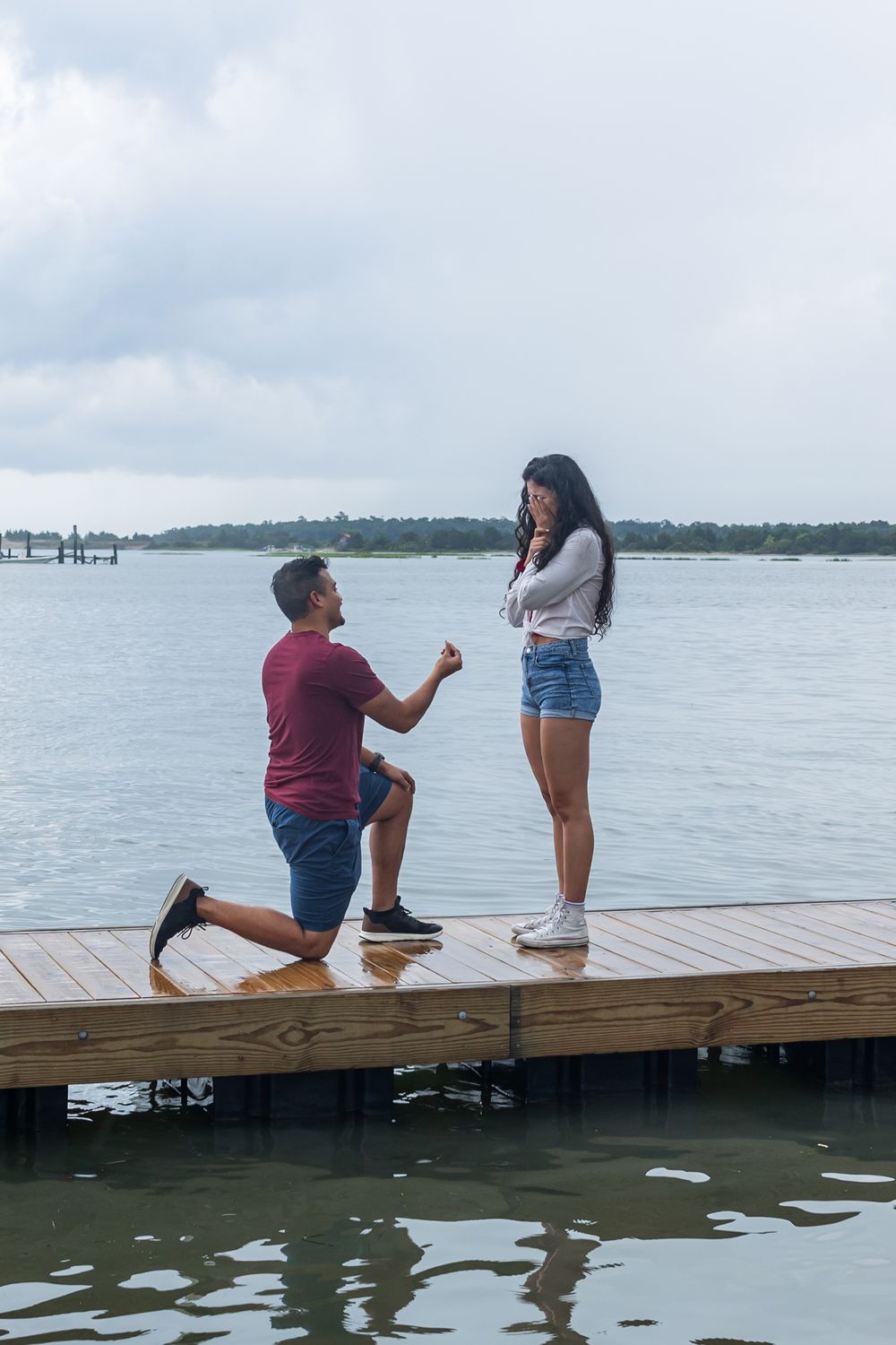 ENGAGEMENT PHOTOGRAPHY BY SAMANTHA ANN PHOTO STUDIO IN SWANSBORO NC NEAR EMERALD ISLE BEACH SURPRISE PROPOSAL PHOTOS