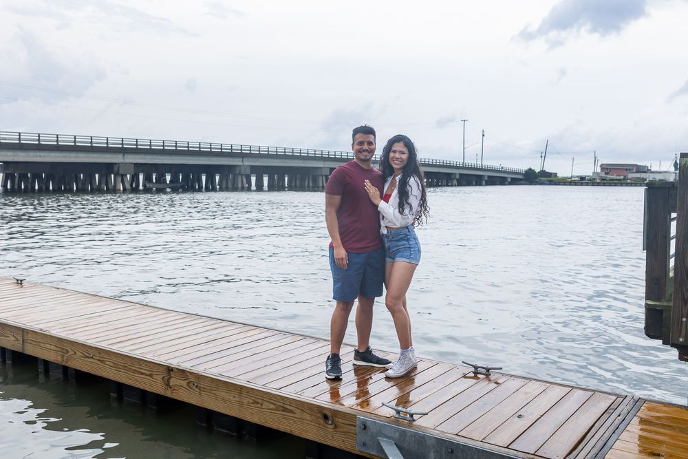 ENGAGEMENT PHOTOGRAPHY BY SAMANTHA ANN PHOTO STUDIO IN SWANSBORO NC NEAR EMERALD ISLE BEACH SURPRISE PROPOSAL PHOTOS