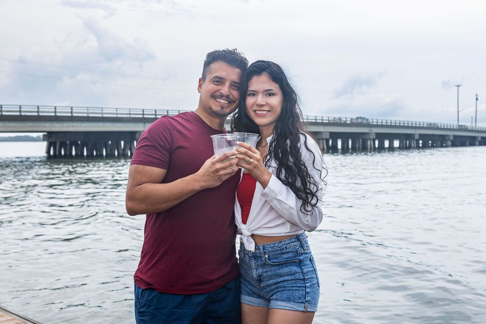 ENGAGEMENT PHOTOGRAPHY BY SAMANTHA ANN PHOTO STUDIO IN SWANSBORO NC NEAR EMERALD ISLE BEACH SURPRISE PROPOSAL PHOTOS