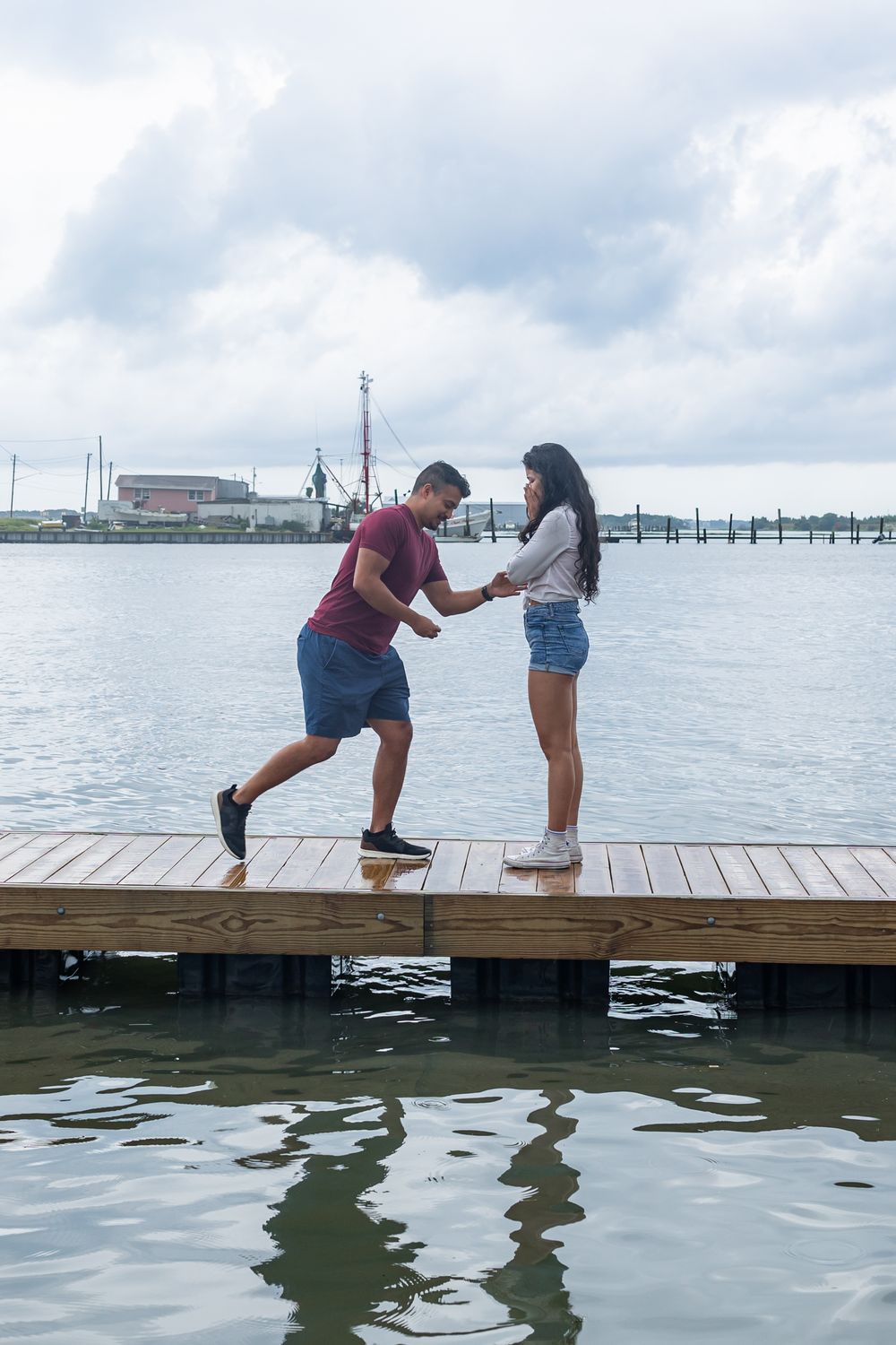 ENGAGEMENT PHOTOGRAPHY BY SAMANTHA ANN PHOTO STUDIO IN SWANSBORO NC NEAR EMERALD ISLE BEACH SURPRISE PROPOSAL PHOTOS
