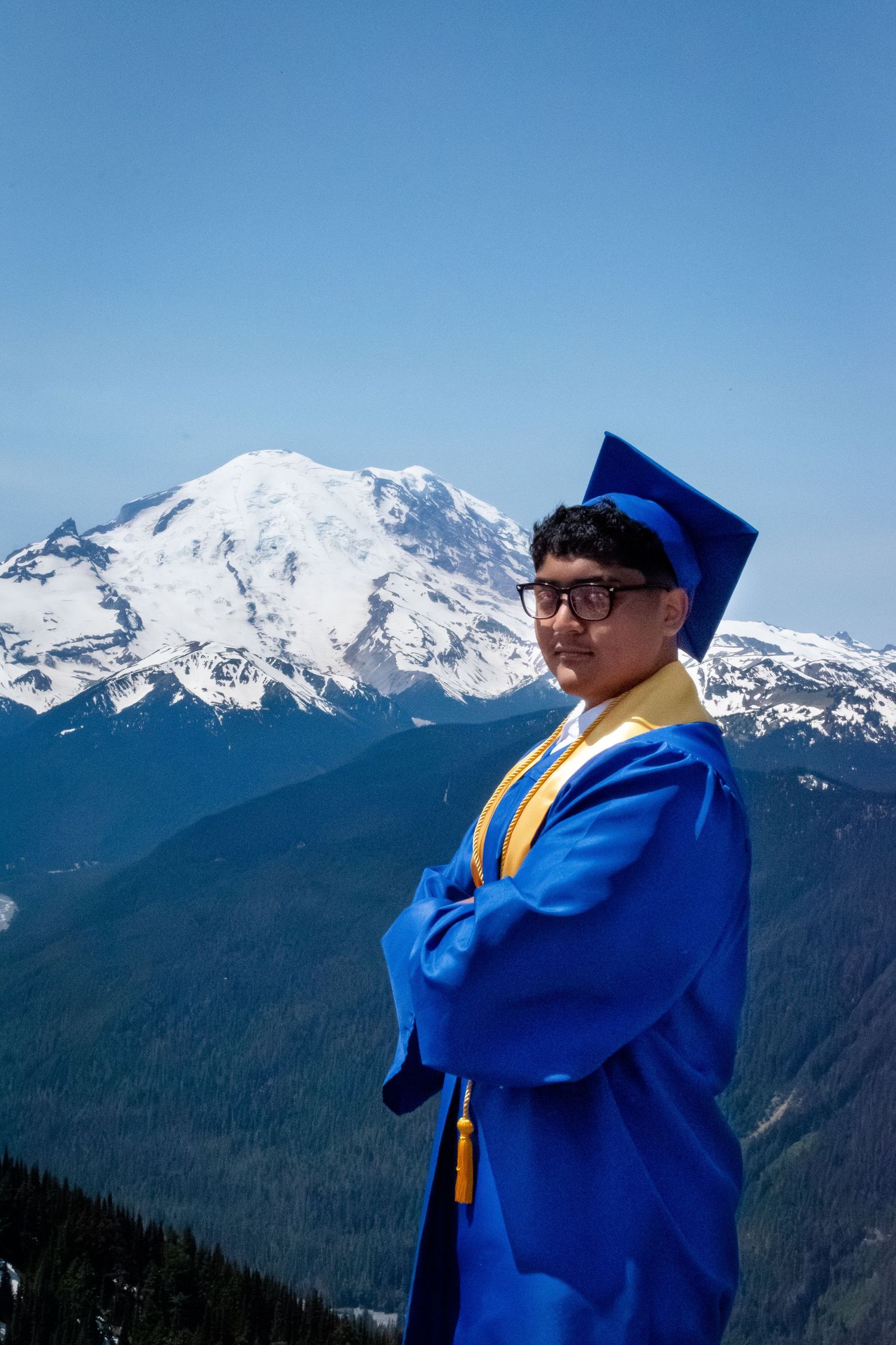 Seattle and Tacoma Epic graduation photos at Mount Rainier in Washington state