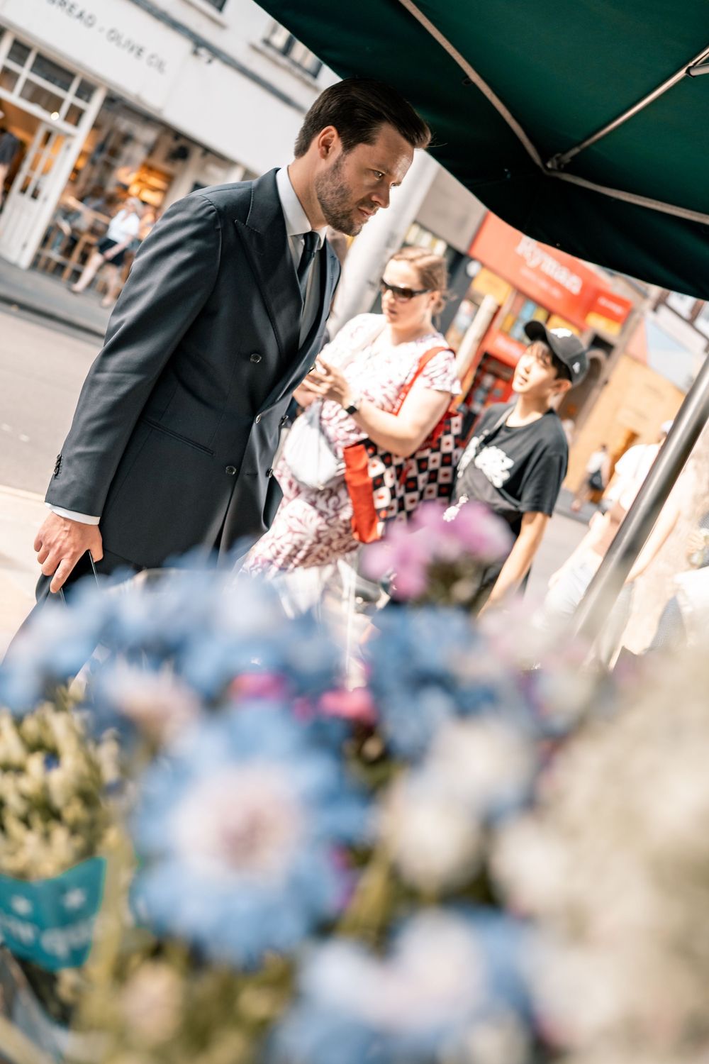 LONDON TOWN HALL WEDDING PHOTOGRAPHY CHELSEA MARYLEBONE ISLINGTON