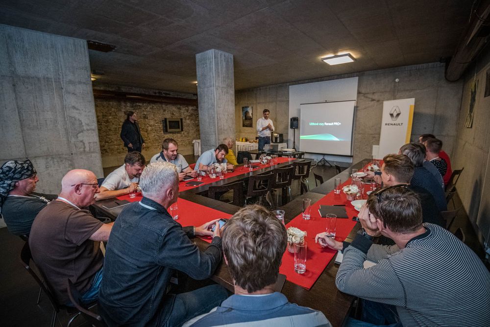 michal schneider photo photography Lifestyle fotky interiéry Ceník focení architektura  Profesionální fotograf cena enotéka znojmo renault