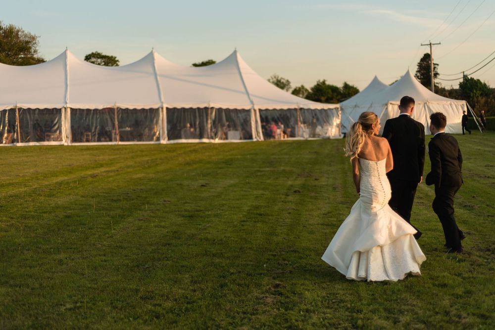 Eisenhower House summer wedding 
Newport Rhode Island authentic candid photographer
Golden Hour