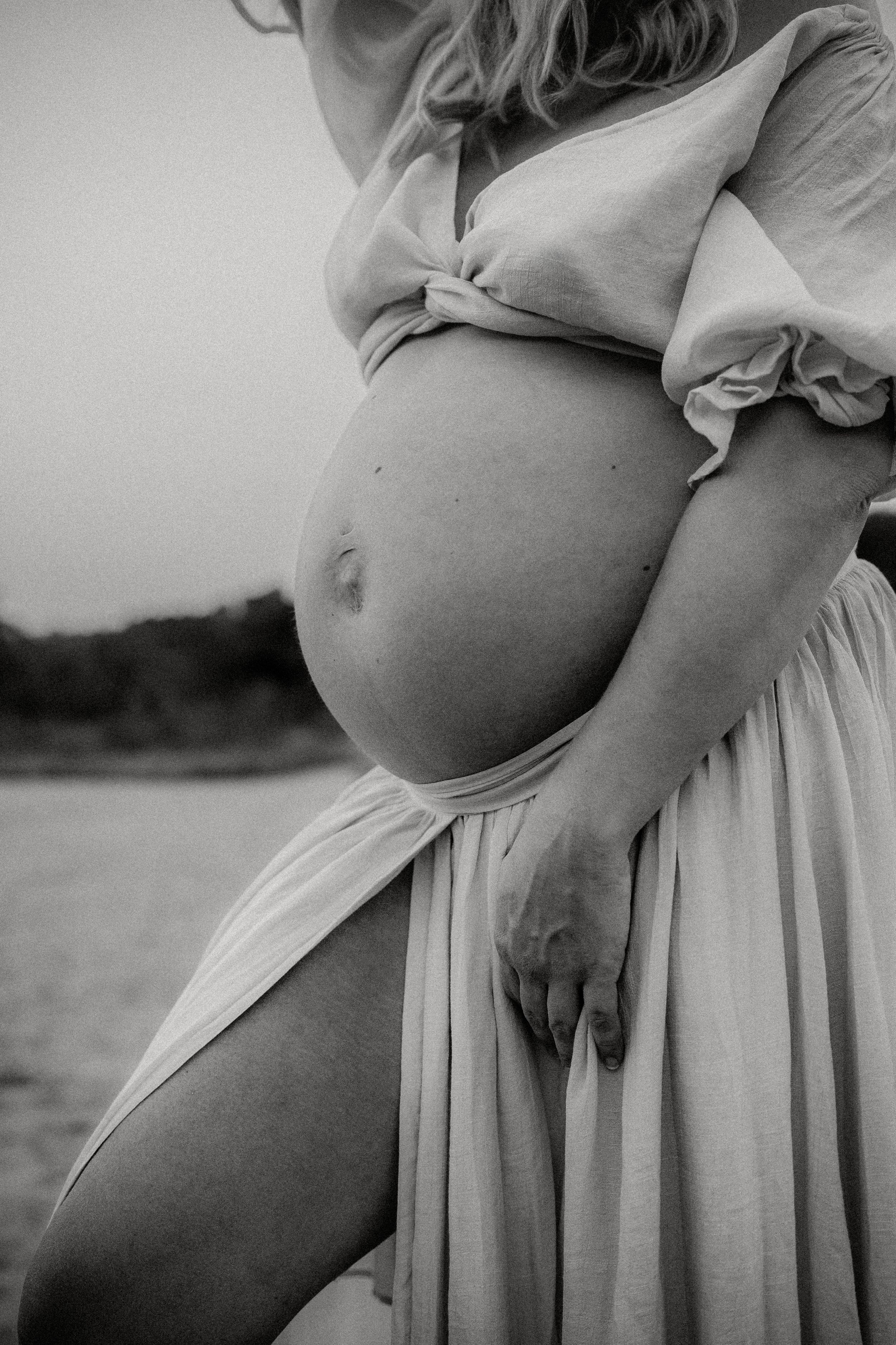 Zwangerschap fotografie in Geldrop en omgeving Eindhoven – wees jezelf tijdens een fotoshoot. Ik denk met je mee.